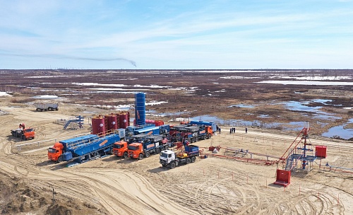 На Уренгойском нефтегазоконденсатном месторождении проведен гидроразрыв пласта с применением отечественного оборудования