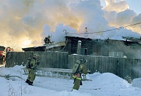 В районе Плеханово загорелся четырехквартирный дом