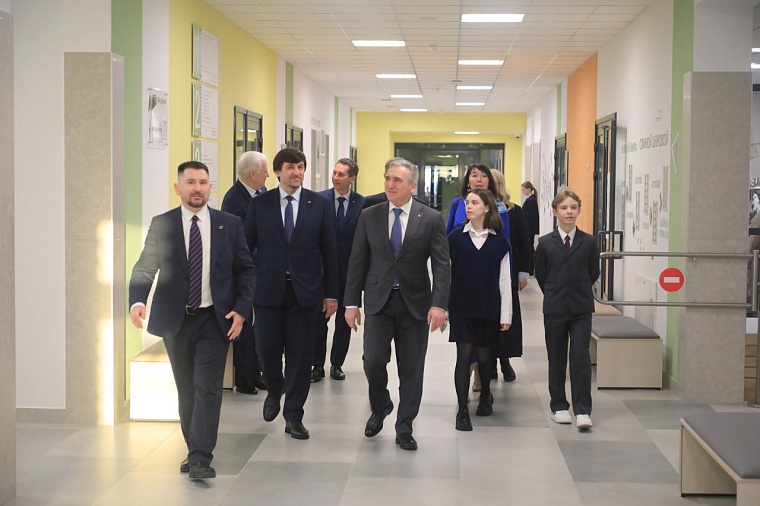 Максим Афанасьев заявил об изменении подхода к строительству школ и детсадов в Тюмени