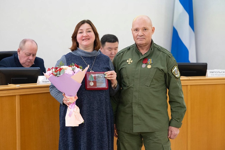 За помощь бойцам СВО тюменцы получили награды Минобороны