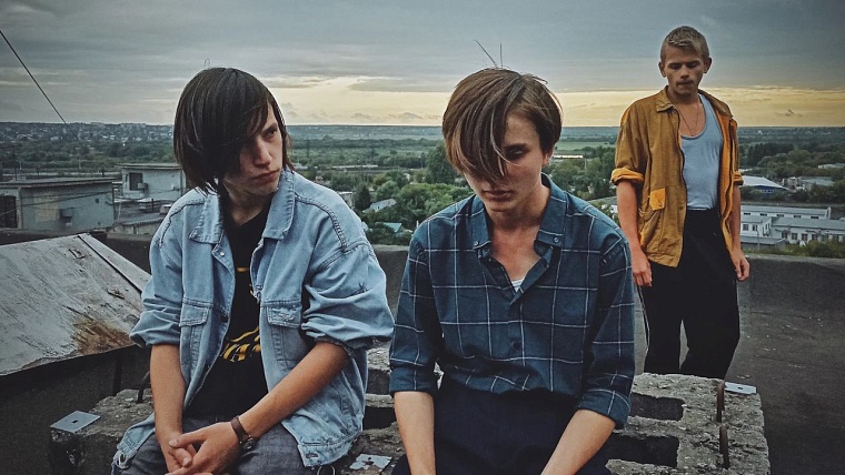 Сериалы для миллениалов: что снимают для детей 90-х?