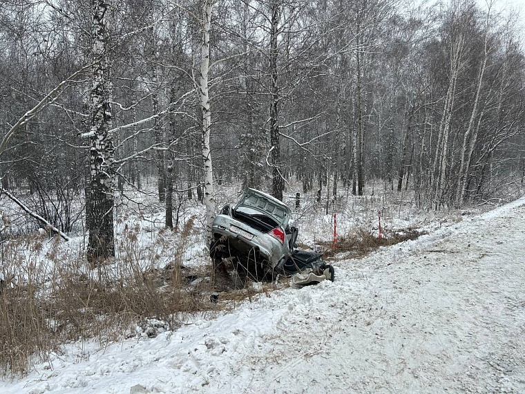Семья из Курганской области сегодня разбилась в ДТП на тюменской трассе