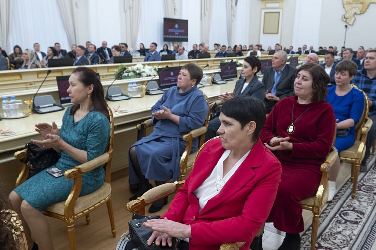 В Тюмени наградили более 100 работников АПК