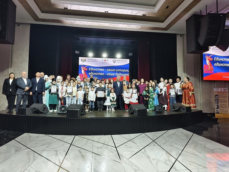 В Тюмени многодетные семьи разных национальностей познакомились с культурой друг друга