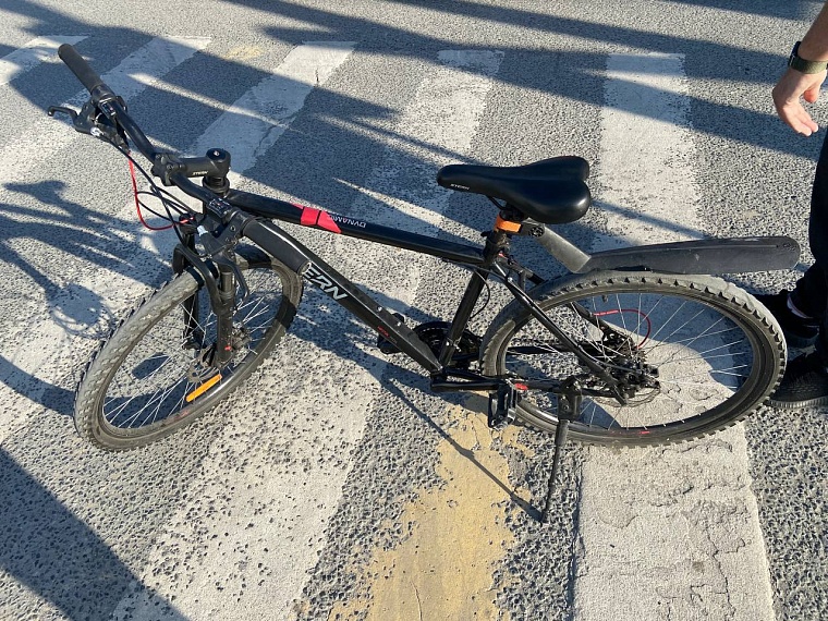 В Тюмени велокурьер заплатит более двухсот тысяч за наезд на пешехода