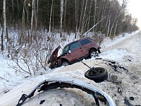 В Тобольском районе водитель "Нивы" выехал на встречную полосу и погиб