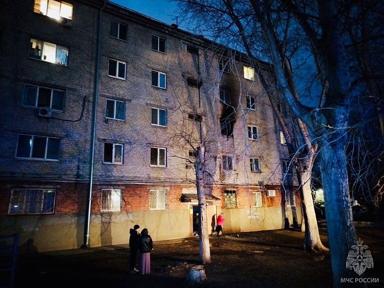 В ночном пожаре на Геологоразведчиков в Тюмени пострадал ребенок