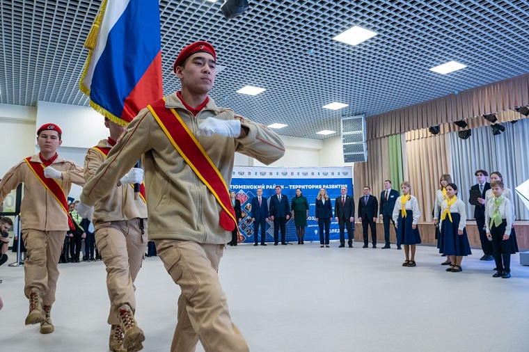 В Тюменской области строятся 12 школ и два детских сада