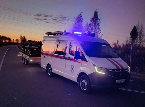 В Ярковском округе спасатели эвакуировали мужчин, застрявших на квадроцикле в болоте