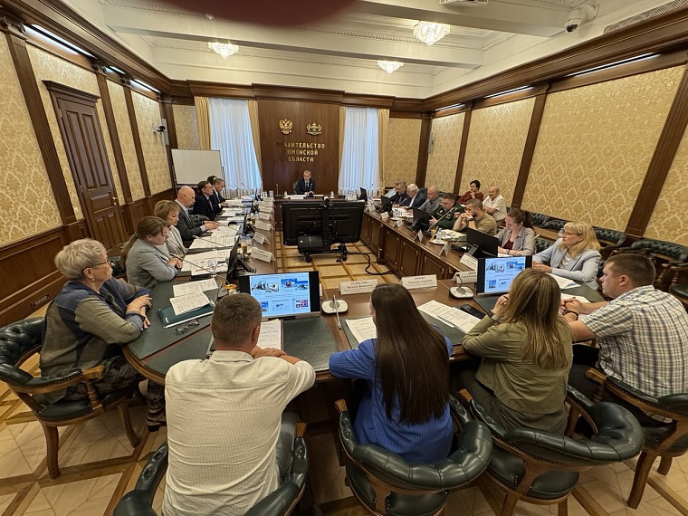 В правительстве Тюменской области обсудили ход проведения Года героев