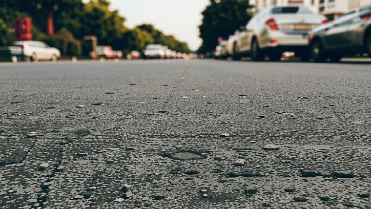 В Новосибирске выяснили, откуда берется пыль на дорогах