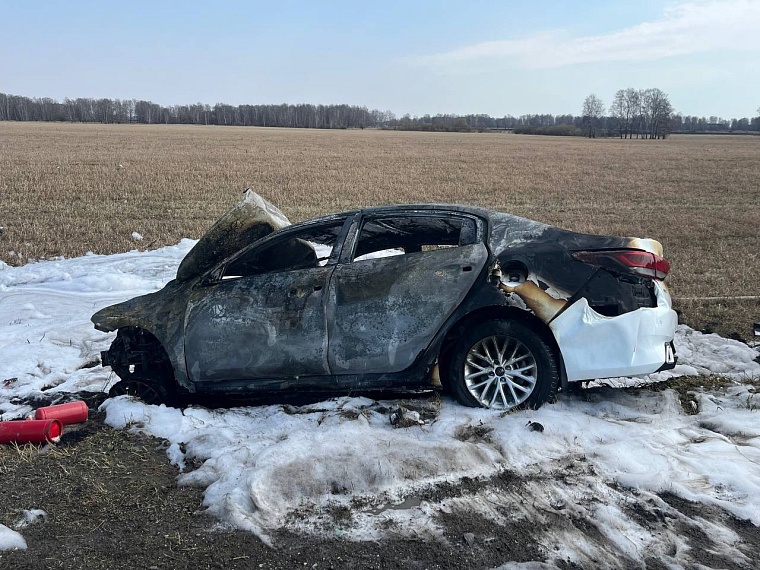 Пожар на трассе: под Заводоуковском в аварии погиб человек