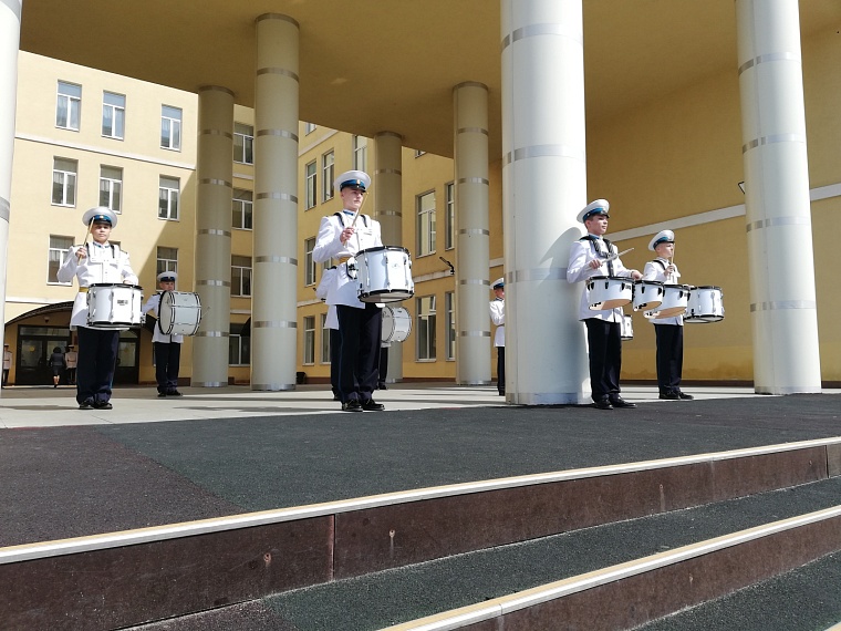 Настоящее мужское воспитание: депутаты городской думы оценили условия для тюменских кадетов