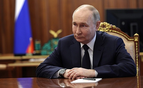 Эксперт назвал Владимира Путина символом стабильной, сильной и современной России