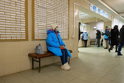 В тюменском медцентре поставили на ноги пациентку после тяжелого инсульта и онкологии