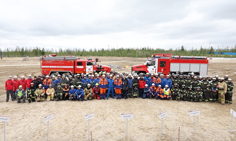 Участники масштабных тактико-специальных учений на полигоне ООО «Газпром добыча Уренгой»