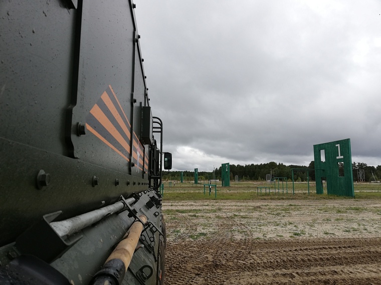 Служба срочная или по контракту? У тюменских призывников есть выбор