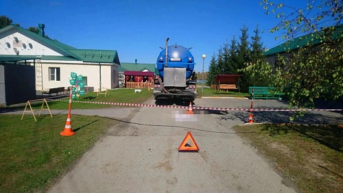 В Юргинском округе грузовик «Сканиа» насмерть сбил пешехода