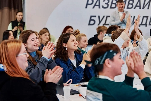 Анна Оганисян из Омутинского округа рассказала, на что потратит грант Росмолодежи