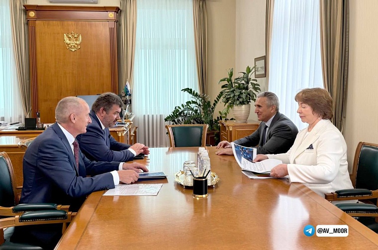 Александр Моор: Провели важные переговоры о развитии нефтегазового комплекса региона