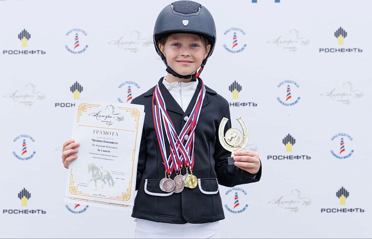 182 пары на манеже: как прошел первый «Конный калейдоскоп» в Тюмени