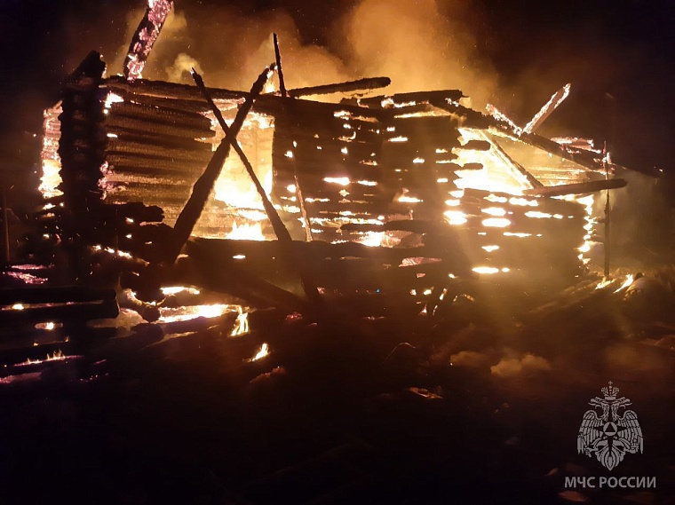 В ночном пожаре в Вагайском районе погиб человек