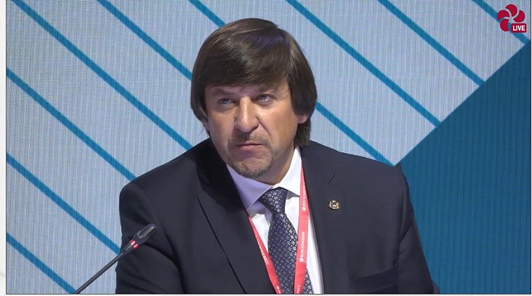 Максим Афанасьев поделился опытом создания мастер-плана по развитию Тюмени на ПМЭФ-2025