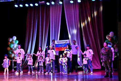 В Вагае состоялся благотворительный концерт в поддержку бойцов СВО
