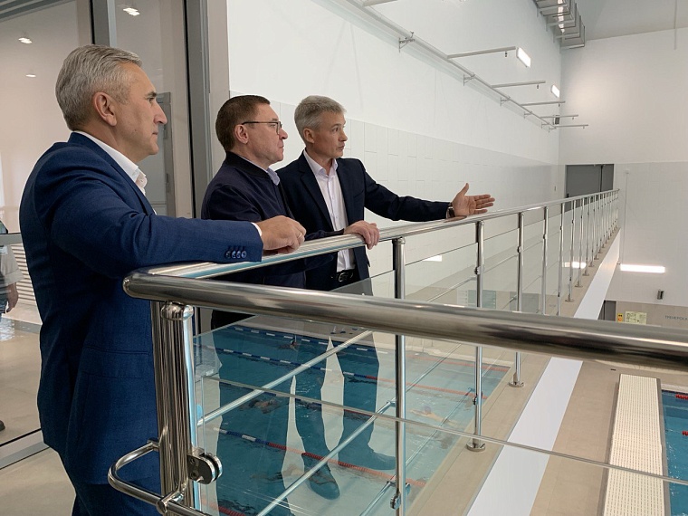 Александр Моор и Владимир Якушев оценили условия спорткомплекса "Олимпия" после реконструкции