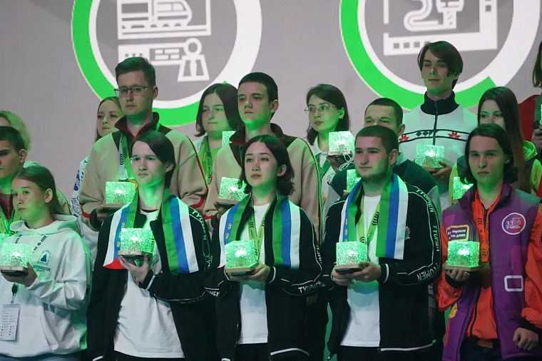 Александр Моор: Семь финалистов регионального этапа чемпионата «Абилимпикс» поборются на федеральном уровне