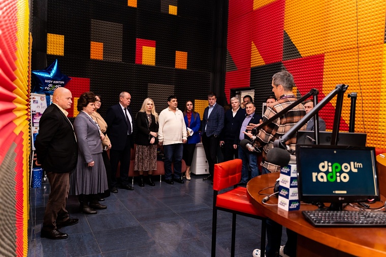 "Хороший разговор!" - депутаты Тюменской городской думы побывали в закулисье медиахолдинга «Сибинформбюро»