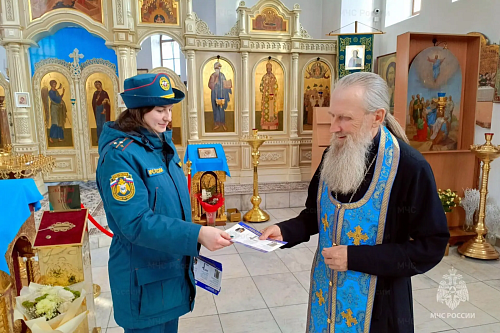 МЧС перед праздником Пасхи напомнило тюменцам правила безопасности