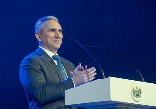 Губернатор Александр Моор поздравил молодых офицеров ТВВИКУ с окончанием учебы