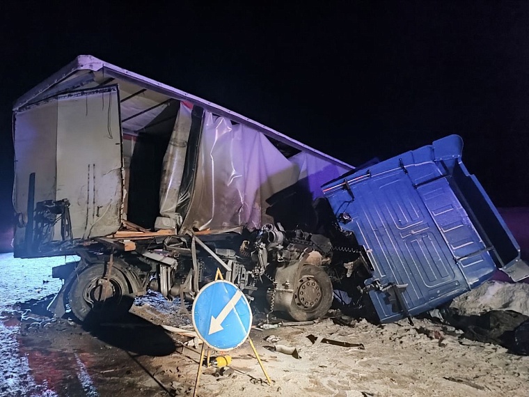 В массовом ДТП на трассе Тюмень - Ханты-Мансийск погибли жители Кургана и Чечни