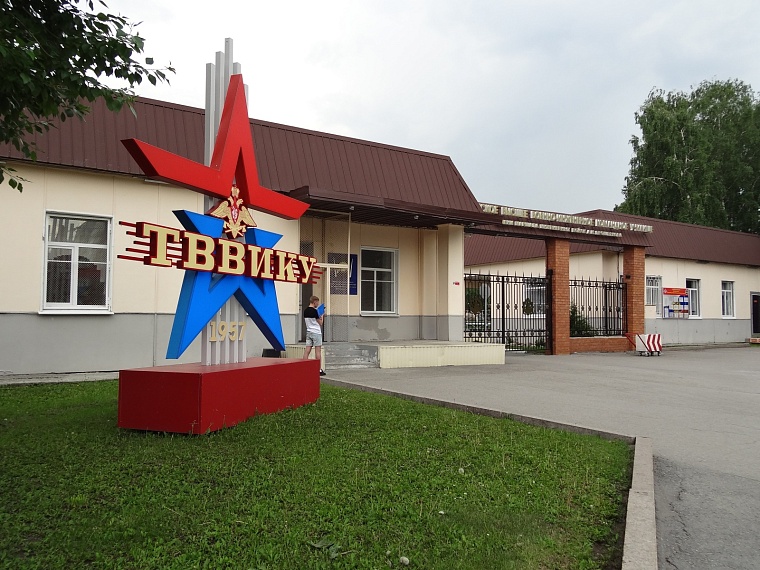 Курсанты ТВВИКУ отработали навыки по обнаружению условного противника