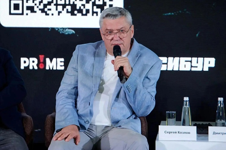 Сергей Козлов на спецпоказе фильма «Романовы»: Я кланяюсь русским актерам