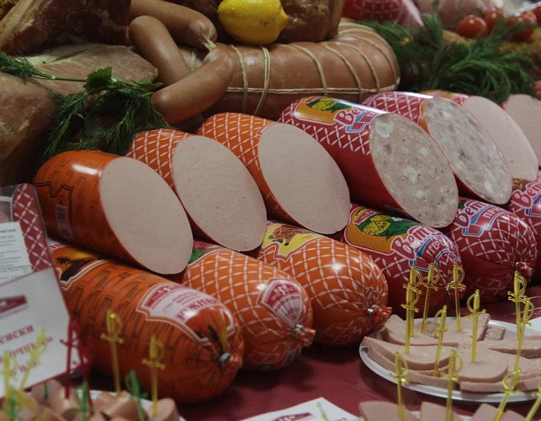 Тюменьстат зафиксировал снижение цен на сахар и колбасу