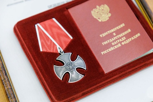 Руслан Кухарук вручил ордена Мужества родным погибших на СВО бойцов