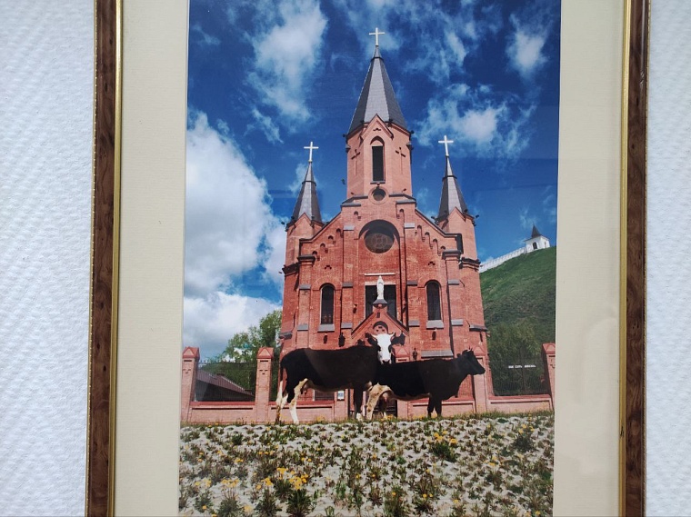 Фуат Сайфитдинов в стенах облдумы открыл фотовыставку журналиста, увлеченного Тобольском