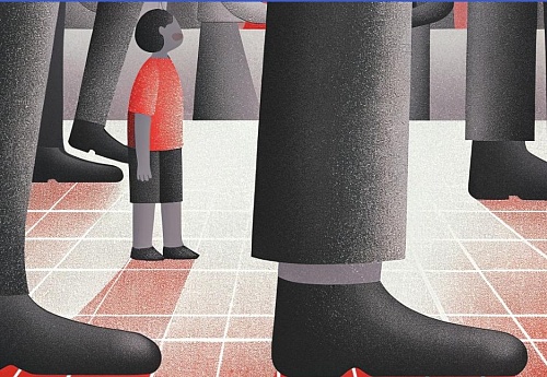 В Тюмени разместили плакаты с правилами поведения при ЧС в толпе