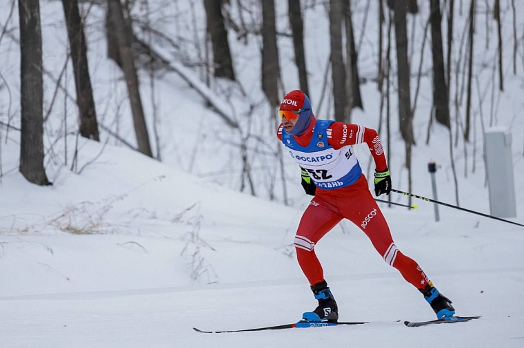 Александр Моор поздравил тюменских лыжников с медалями Кубка России