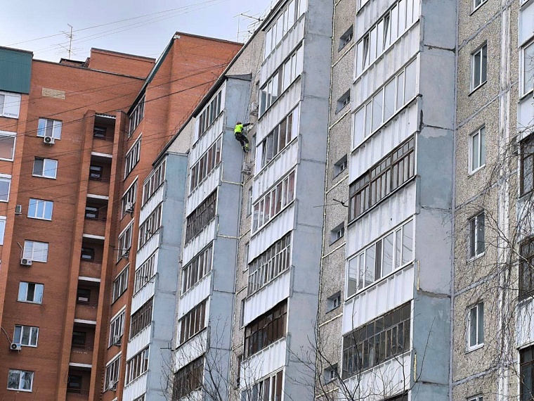 В Тюменской области в 2025 году отремонтируют тысячный фасад многоквартирного дома