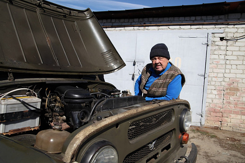 Пенсионеры из Заводоуковска решили передать семейный УАЗ на нужды СВО