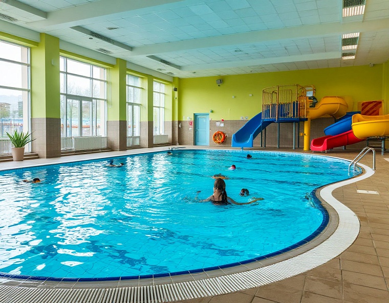 Плавание помогает детям с инвалидностью не только укрепить здоровье, но и успешнее социализироваться