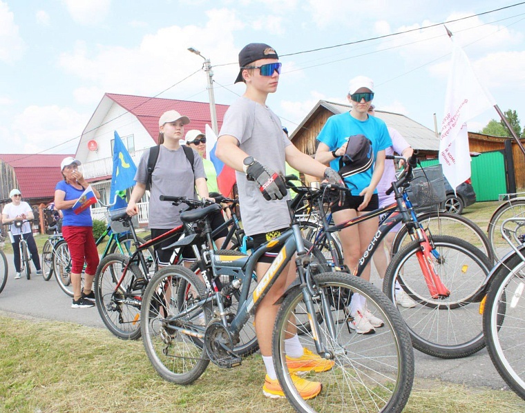 В Юргинском районе День России отмечают велопробегом