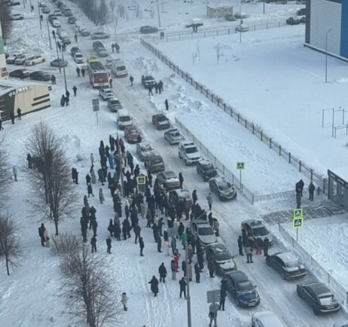 Нижнекамский подросток ранил ножом уборщицу лицея: что известно об инциденте