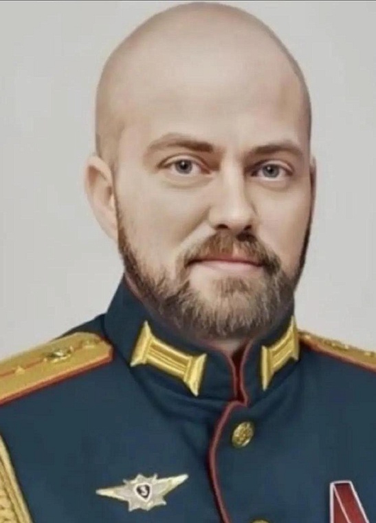 «Бегу ради памяти»: участник марафона «Врата Сибири» в Тюмени выйдет на старт с портретом погибшего героя СВО