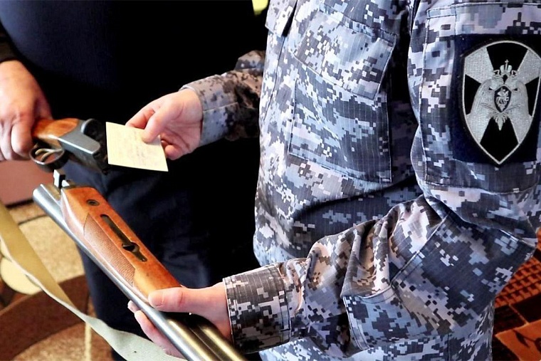 Тюменцы добровольно сдали на утилизацию 500 единиц оружия