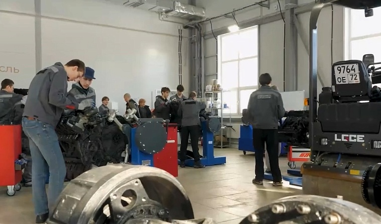 В Тюменской области расширяются кластеры «Профессионалитета»: новые партнеры и специальности