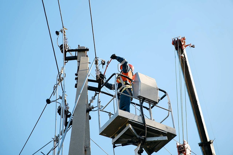 Тюменские энергетики пресекли хищения электричества на 13 млн рублей